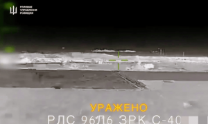 S400导弹已经顶不住了？莫斯科爆发彻夜防空战，火车雷达发电站统统爆炸